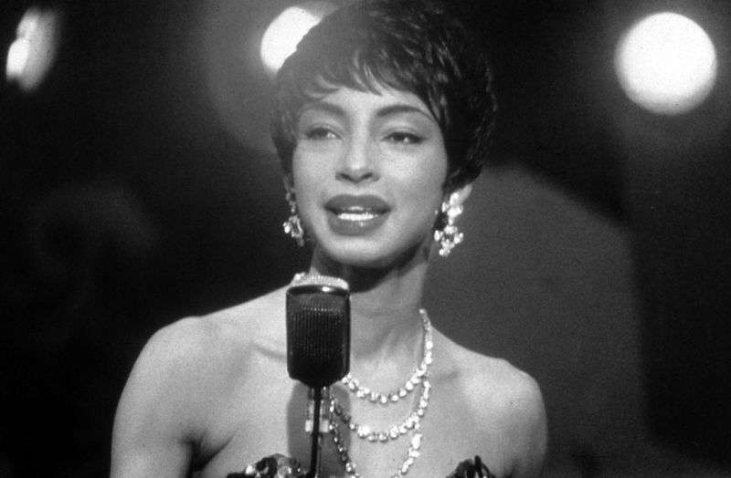 Sade Adu im Film Absolute Beginners